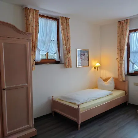 Landhausferienwohnungen Am Brockenblick Apartment *